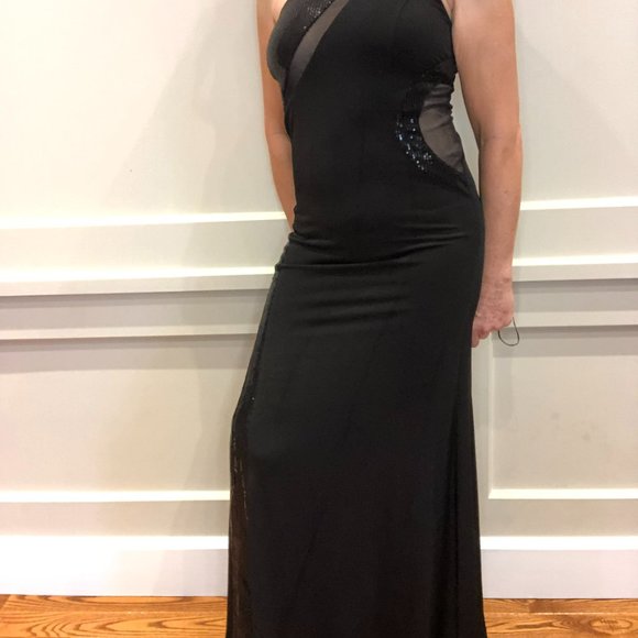 Elegant Black Long Dress - Picture 2 of 16